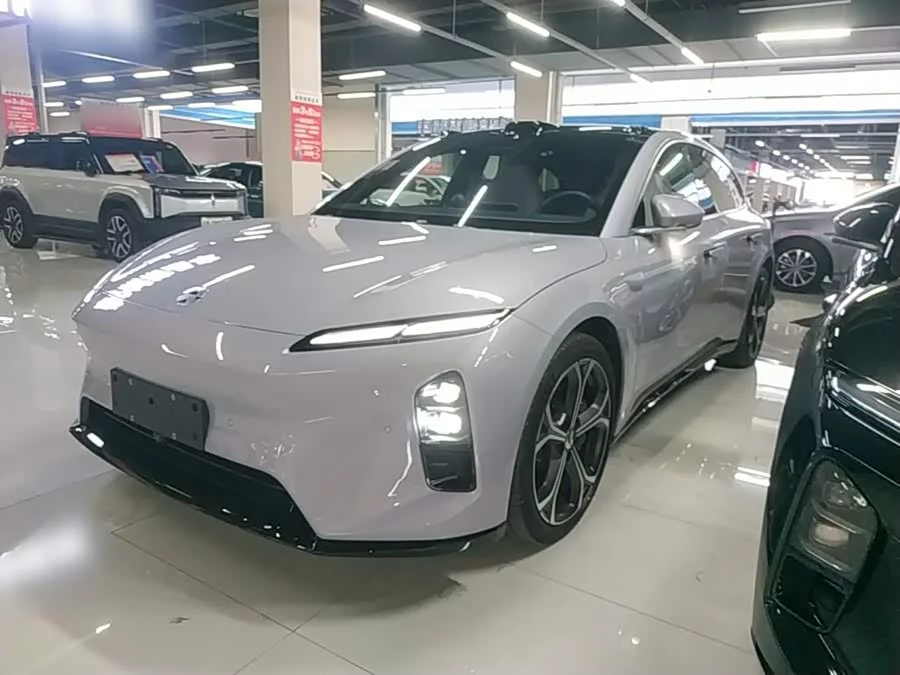 NIO ET5T