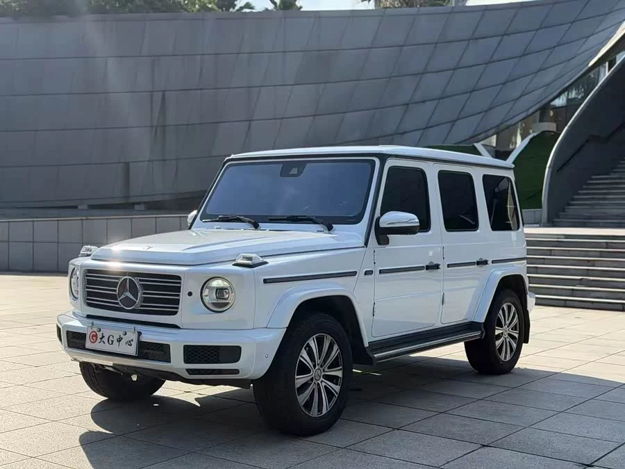 Mercedes Benz G-rated