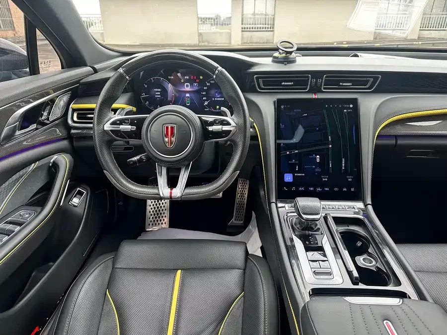 Hongqi H6