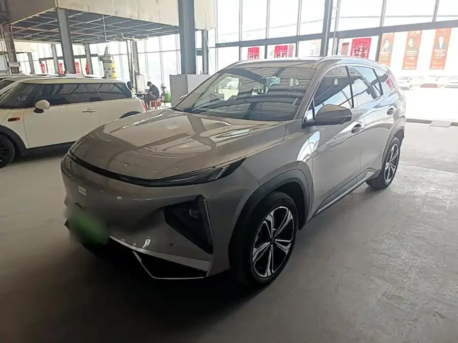 Geely Galaxy L7