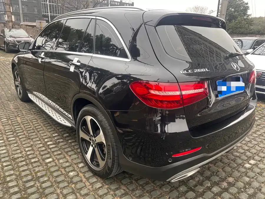 Mercedes Benz GLC
