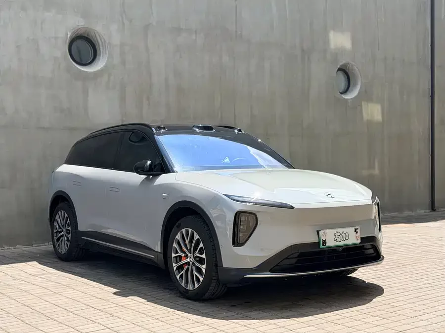 NIO ES6