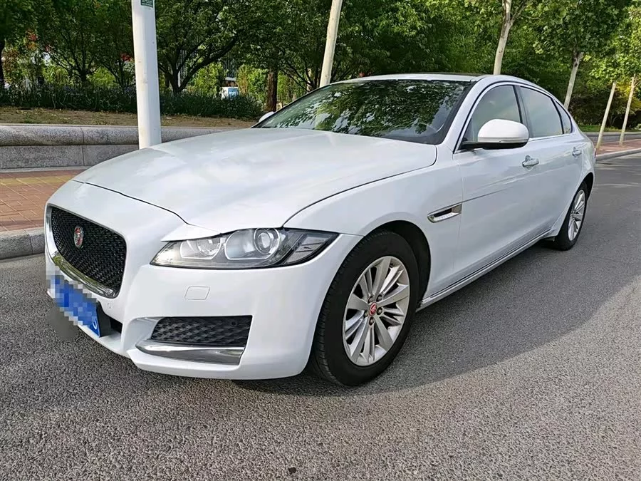 Jaguar XFL