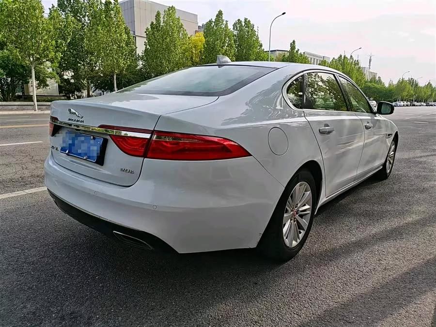 Jaguar XFL