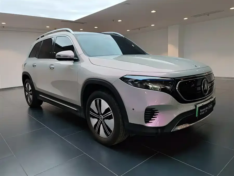 Mercedes Benz EQB