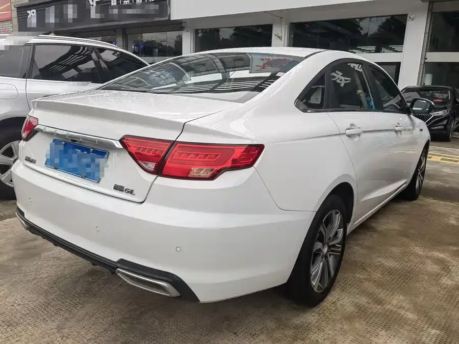 Geely Emgrand GL