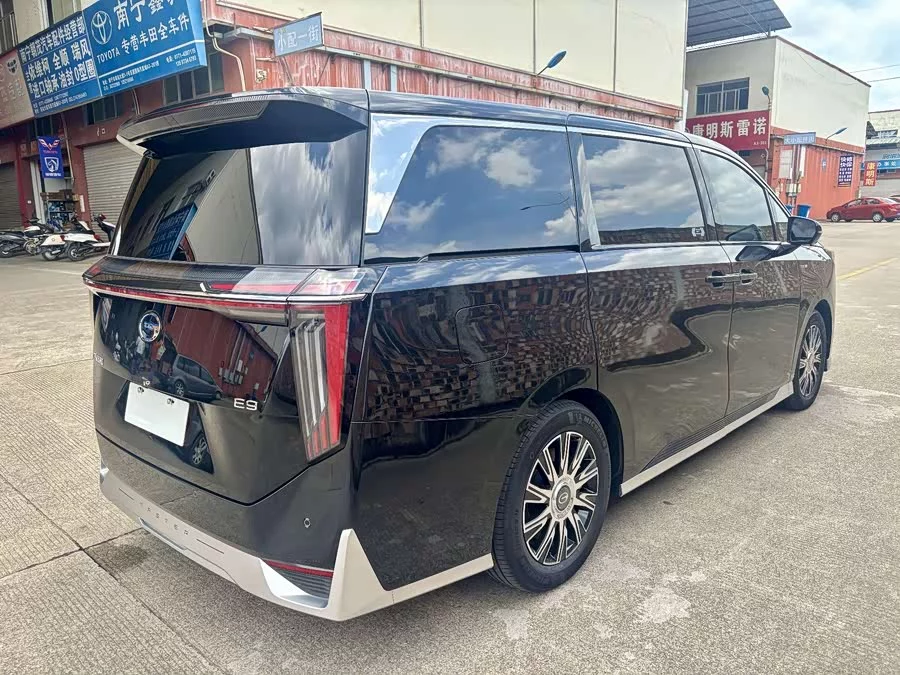 GAC Trumpchi E9