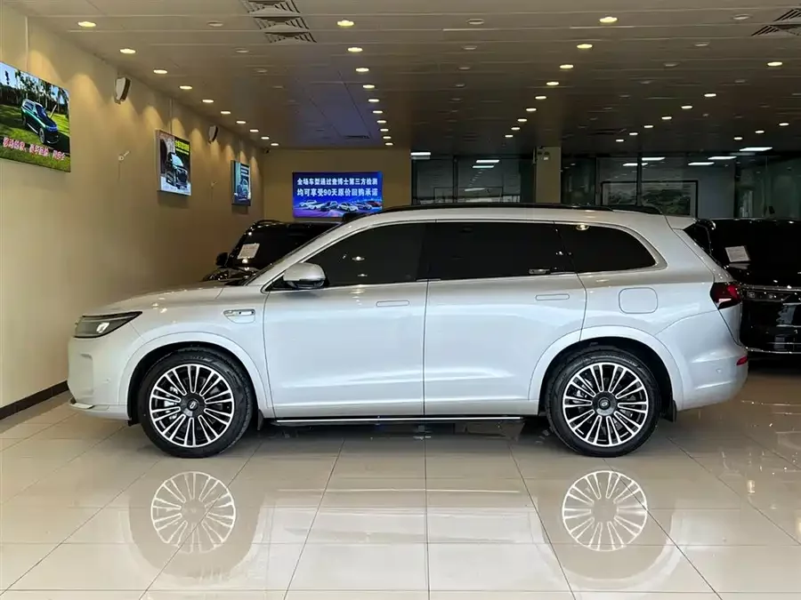AITO Wenjie M7