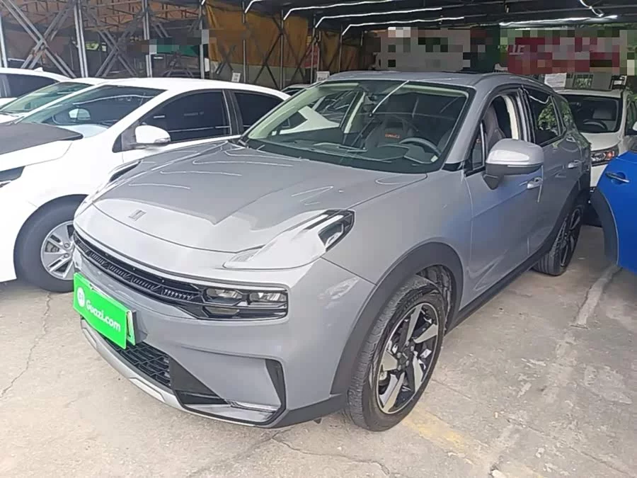 Lynk & Co 06 EM-P