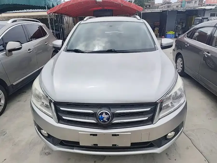 Venucia T70