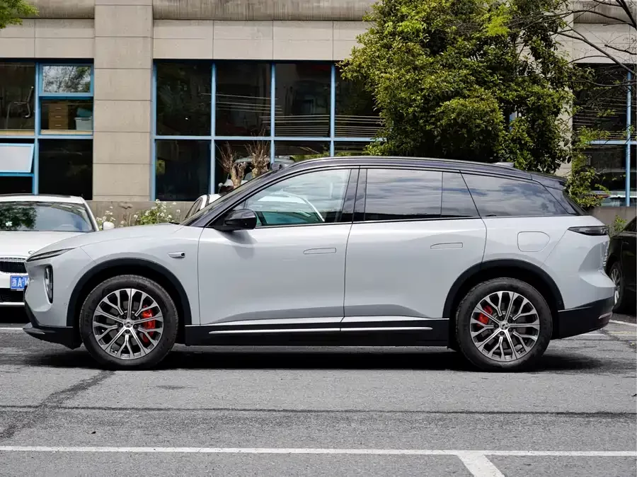 NIO ES6