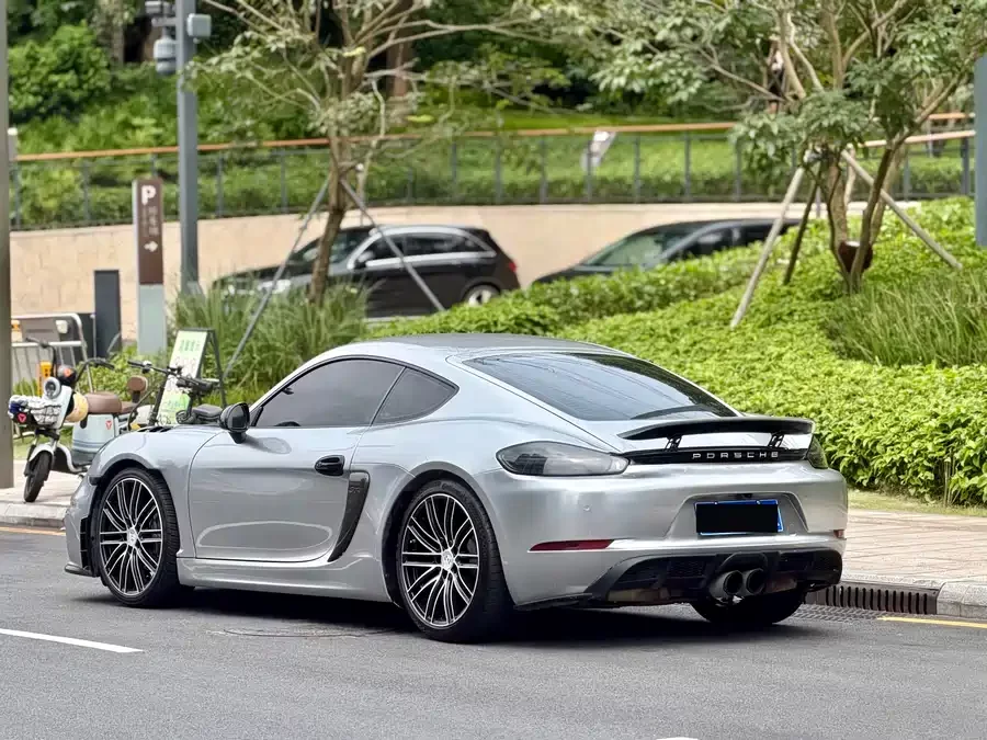 Porsche Cayman
