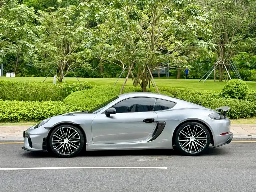 Porsche Cayman