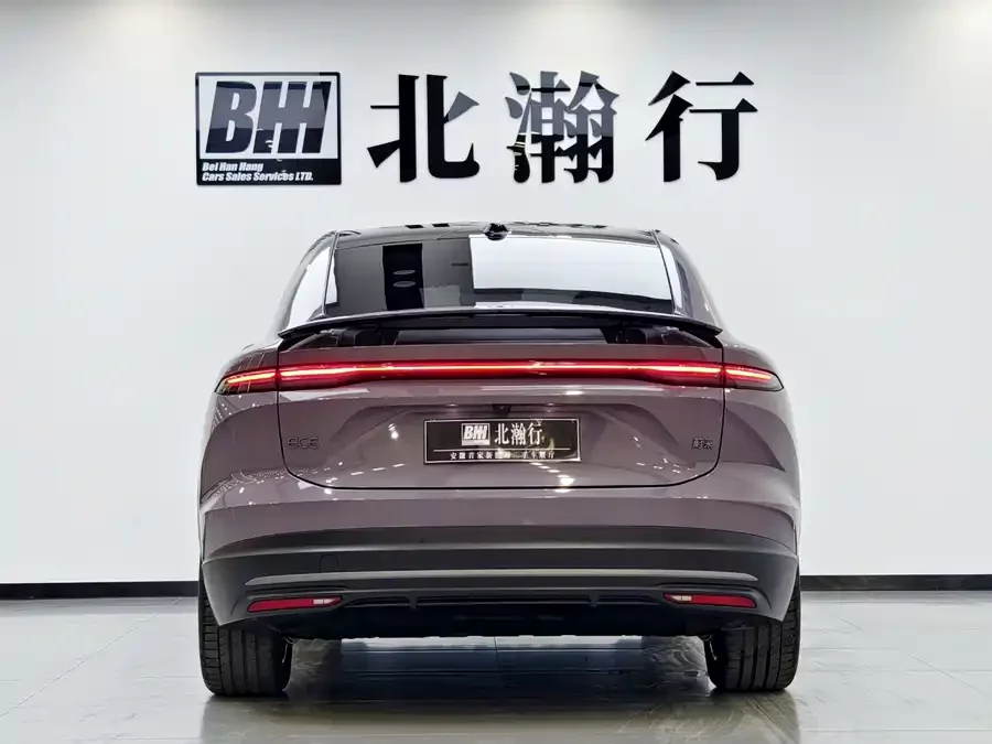 NIO EC6