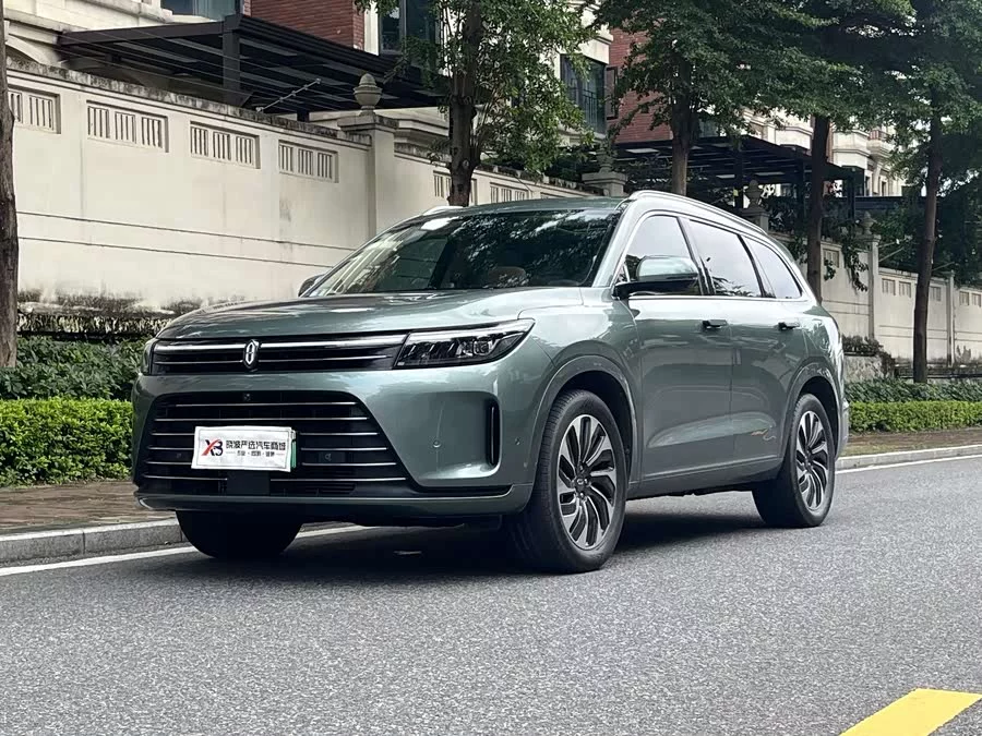 AITO Wenjie M7