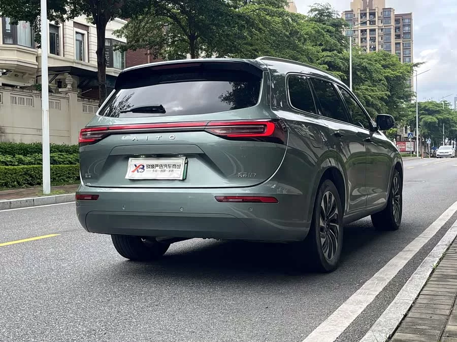 AITO Wenjie M7