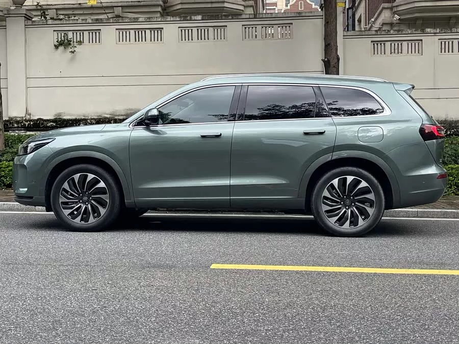 AITO Wenjie M7