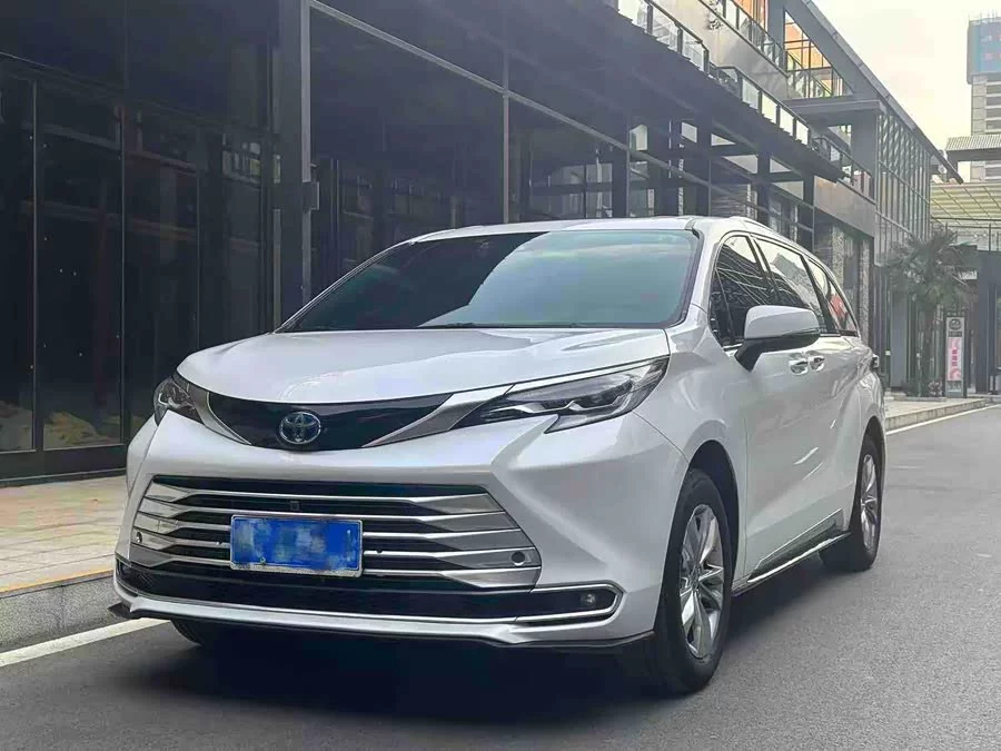 Toyota SIENNA