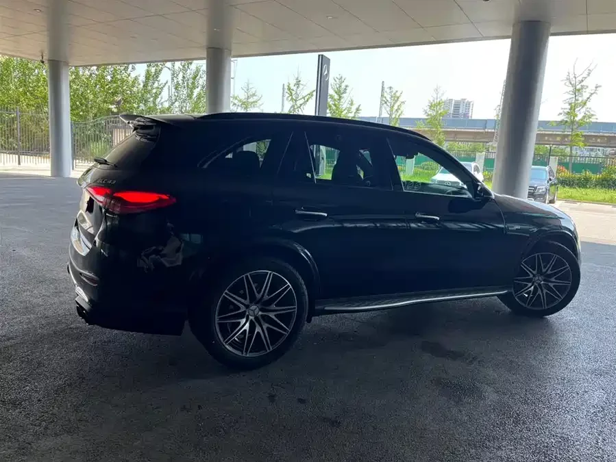 Mercedes Benz GLC AMG