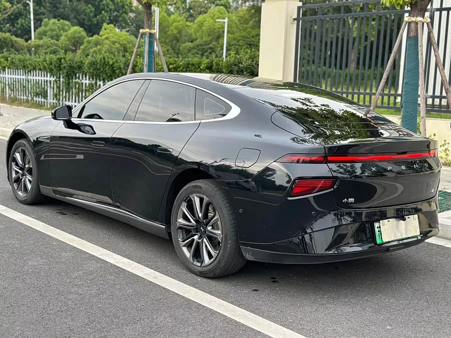 Xpeng P7