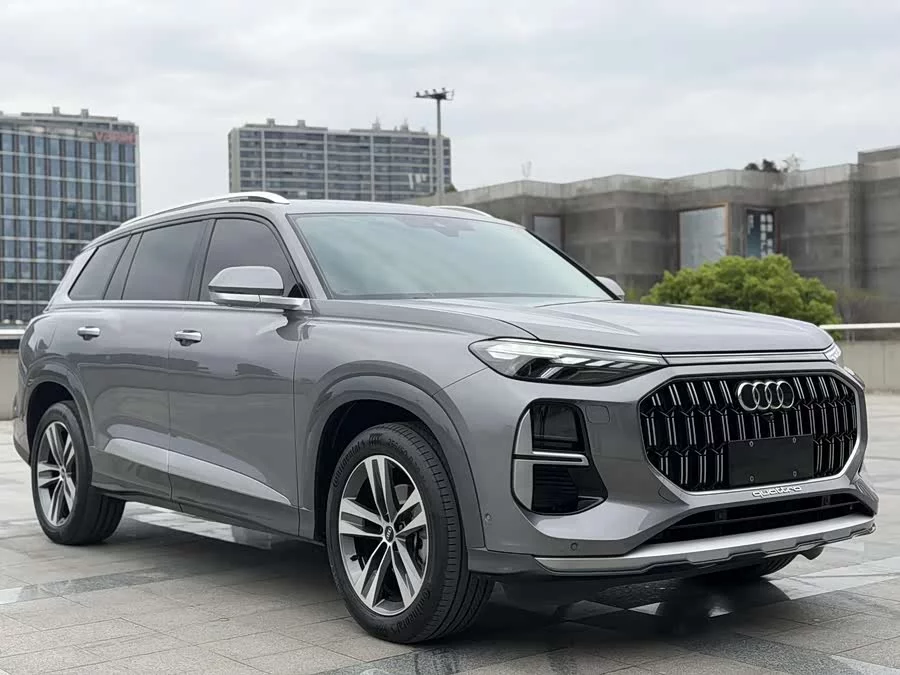 Audi Q6