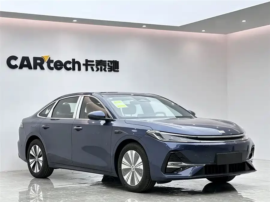 Geely Galaxy A7 EM