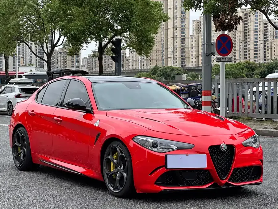 Alfa Romeo Giulia