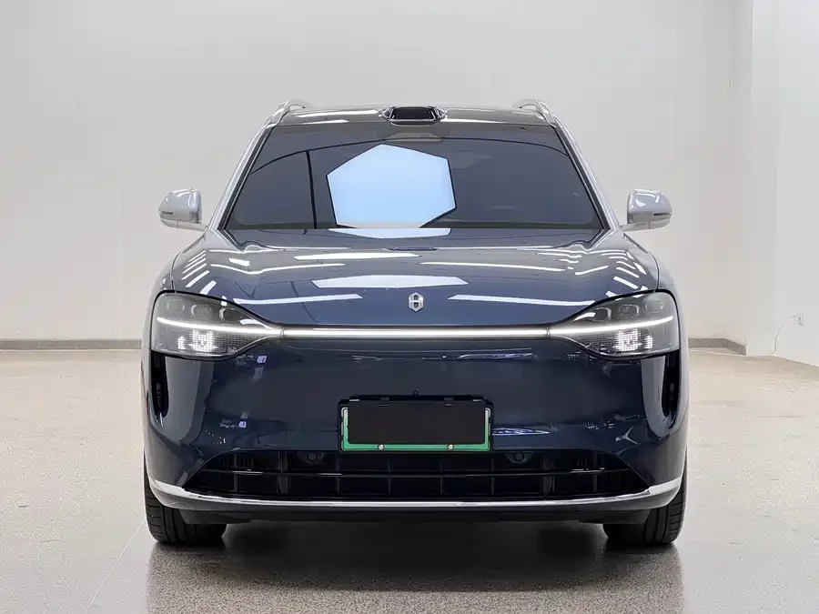 AITO Wenjie M9