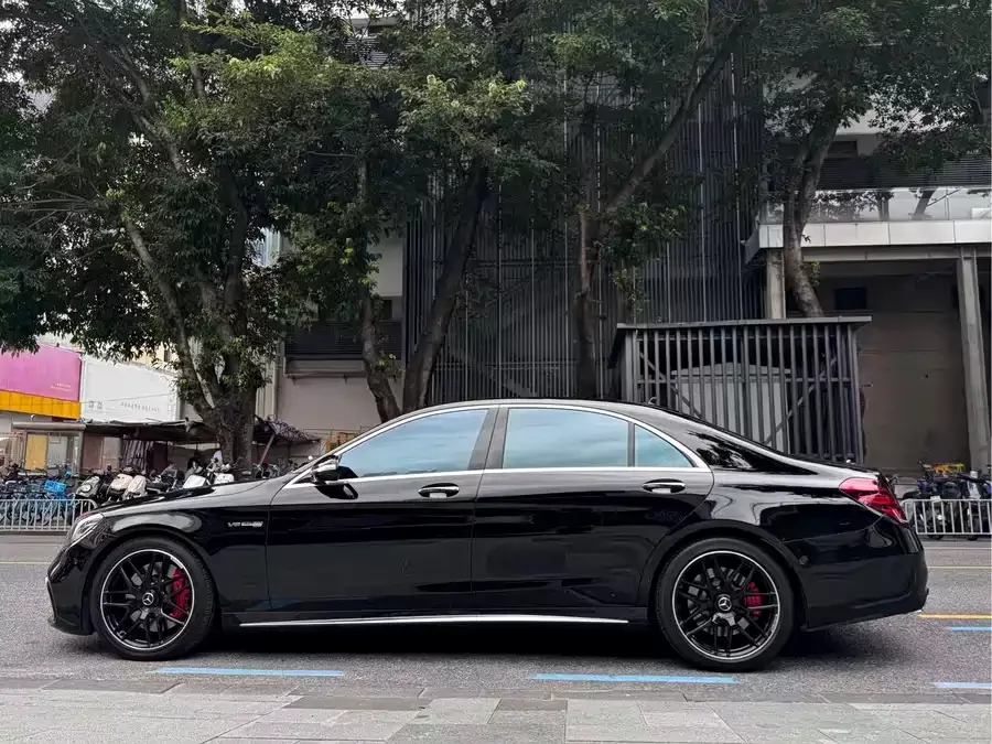 Mercedes Benz S-Class AMG