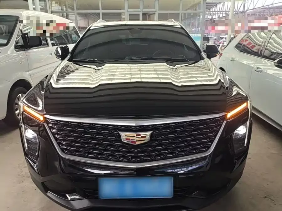 Cadillac XT4