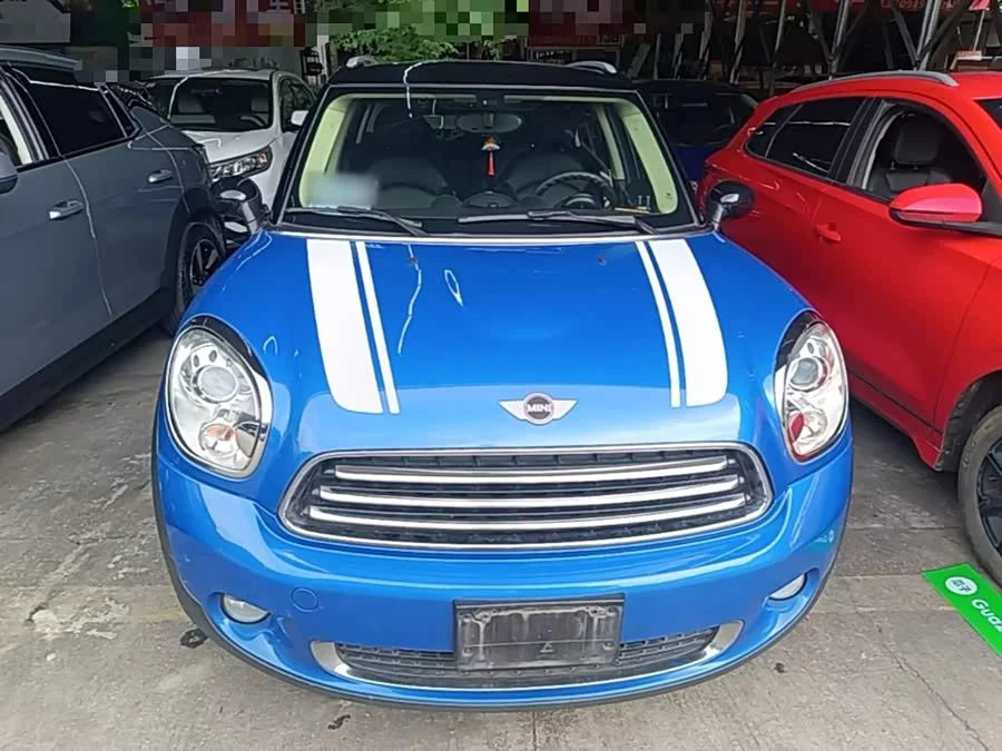 MINI COUNTRYMAN