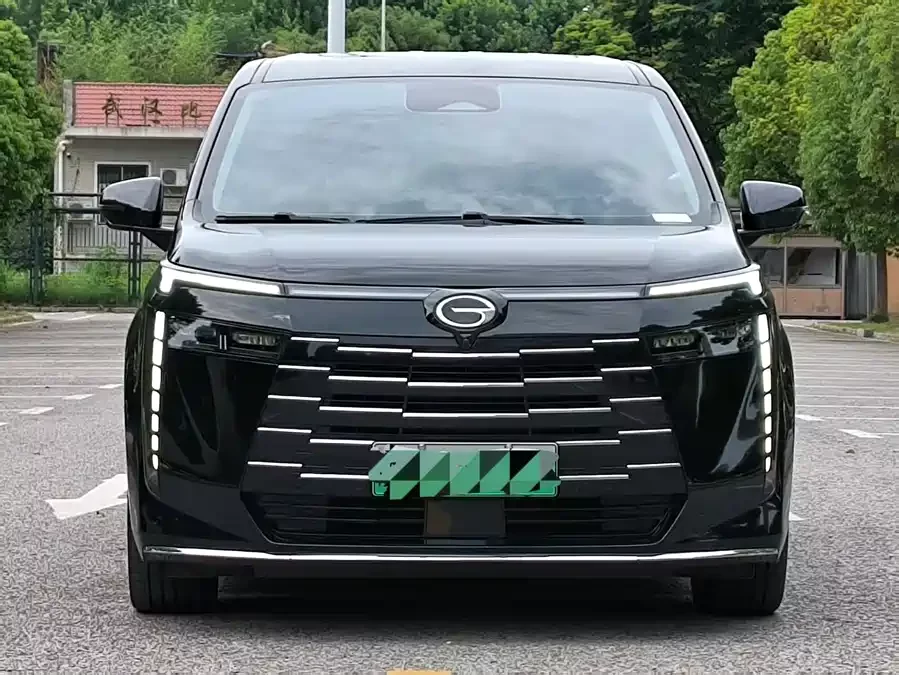 GAC Trumpchi E8 PHEV