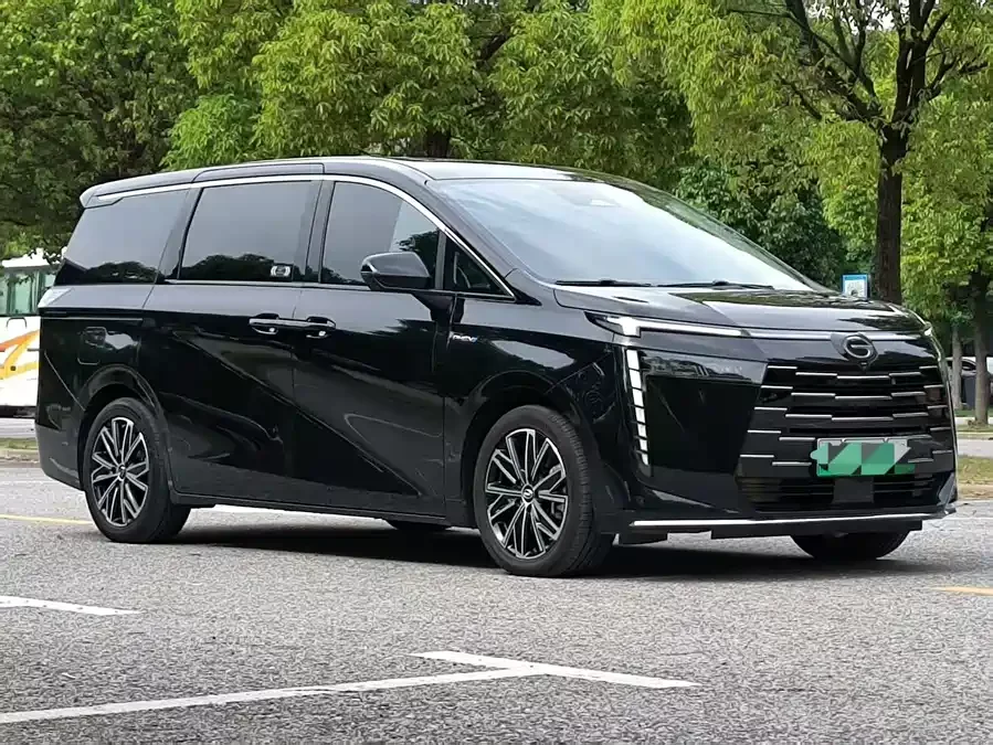 GAC Trumpchi E8 PHEV
