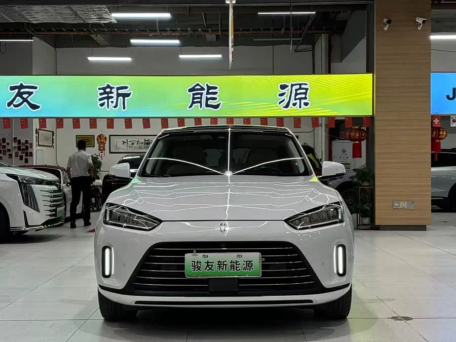 AITO Wenjie M5