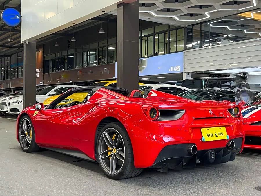 Ferrari 488