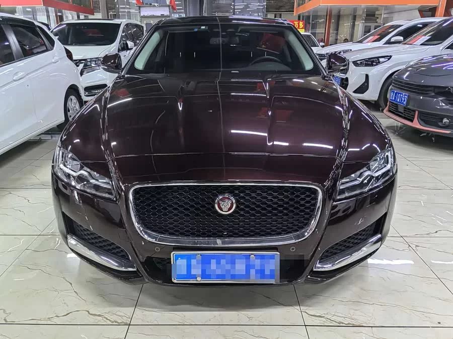 Jaguar XFL