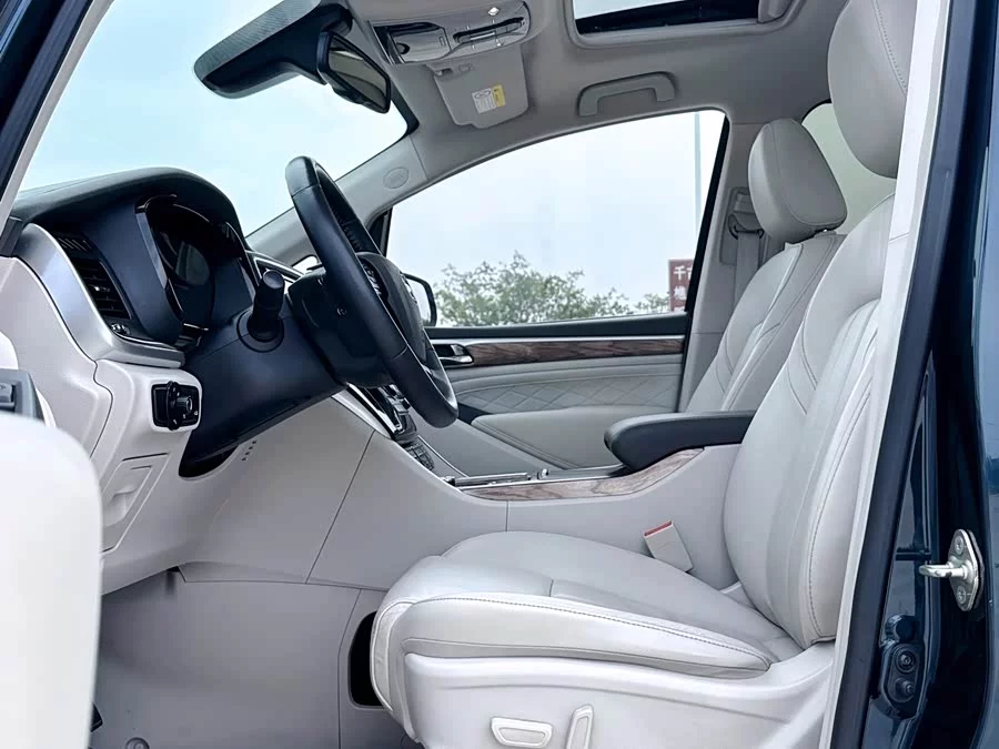 GAC Trumpchi M8