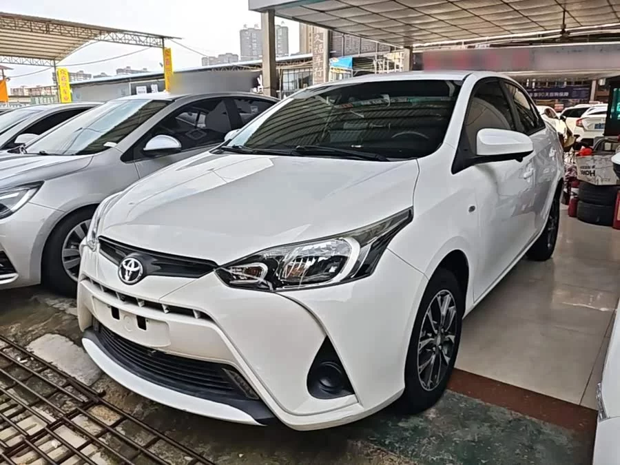 Toyota YARiS L Enjoy