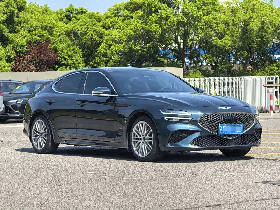 Genesis G70