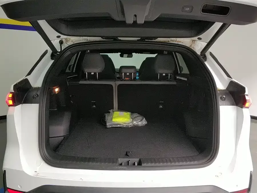 Geely Galaxy L7
