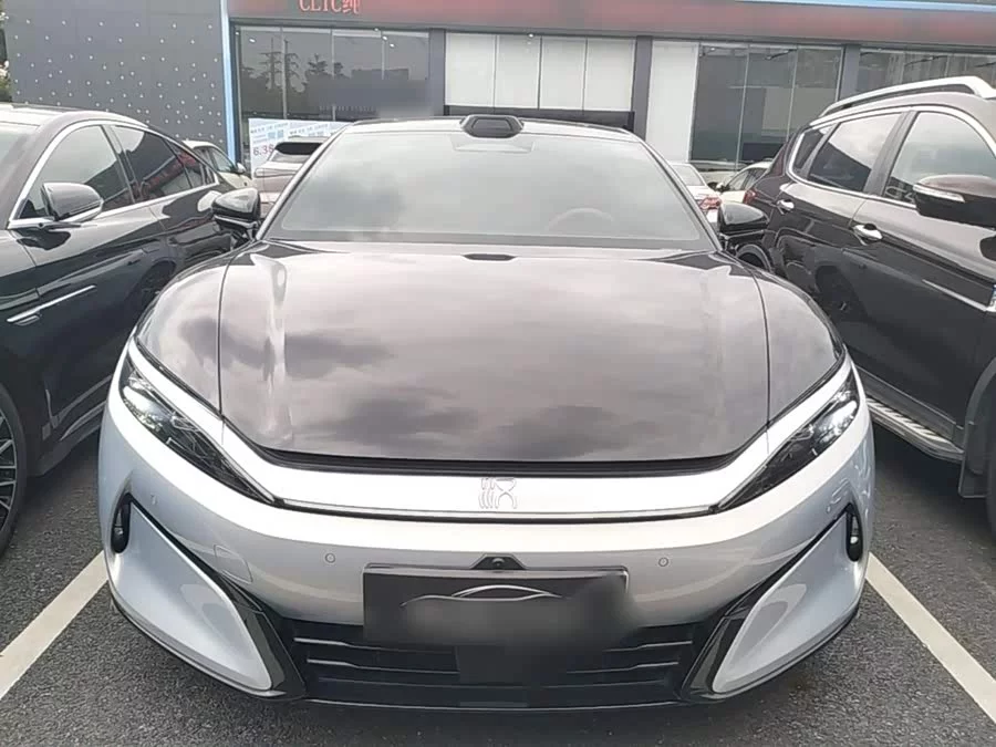 BYD Han L
