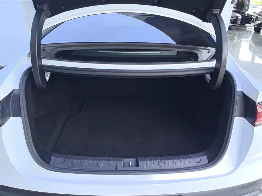 BYD Qin L