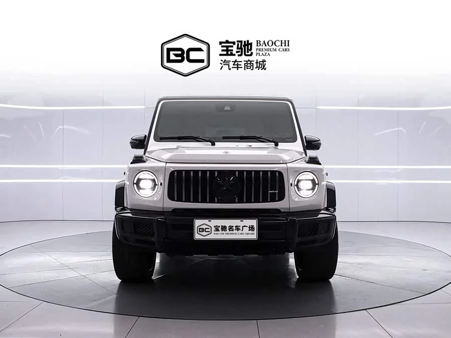 Mercedes Benz G-rated