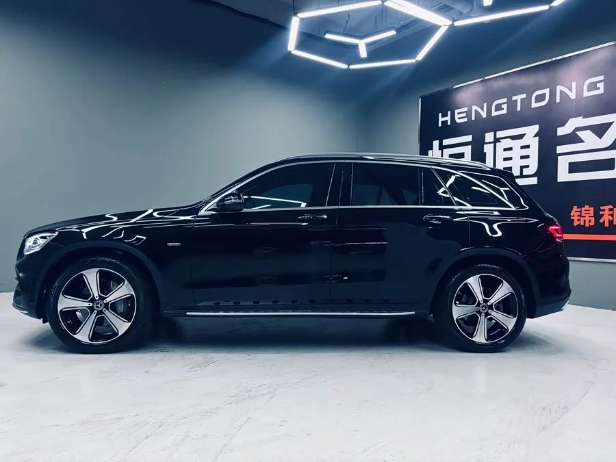 Mercedes Benz GLC
