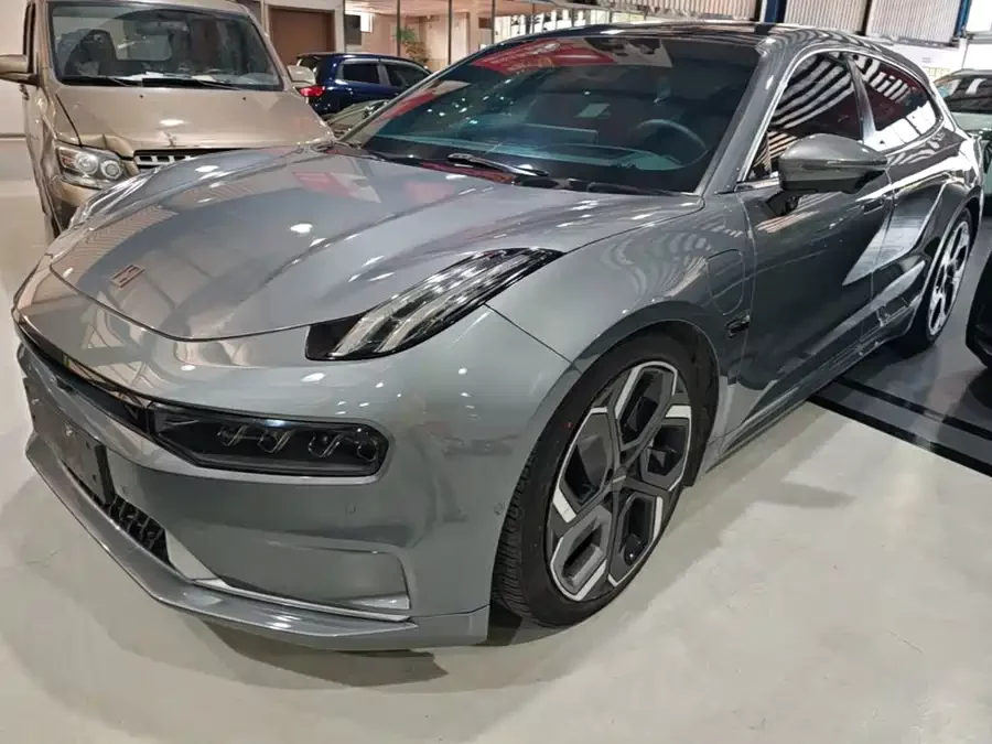 Zeekr 001