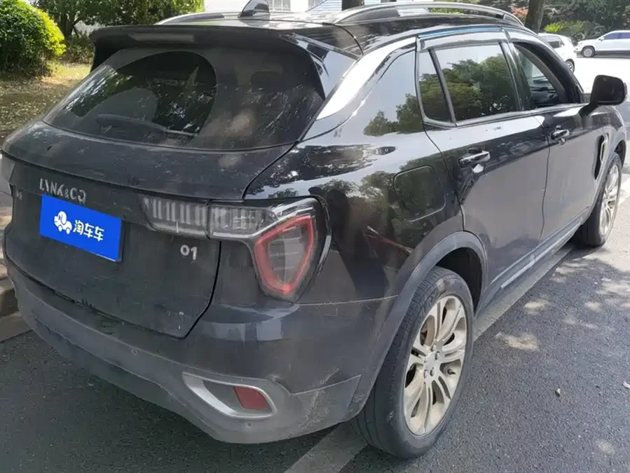 Lynk & Co 01
