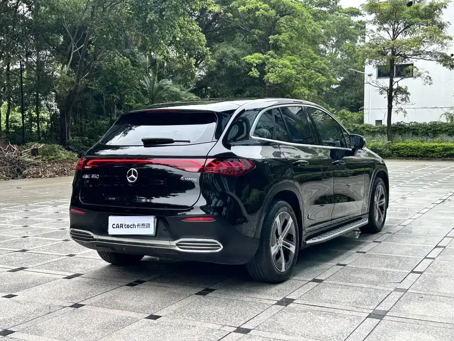 Mercedes Benz EQE SUV