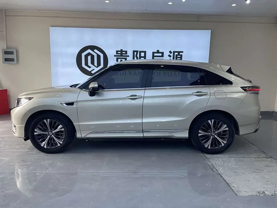 Honda UR-V