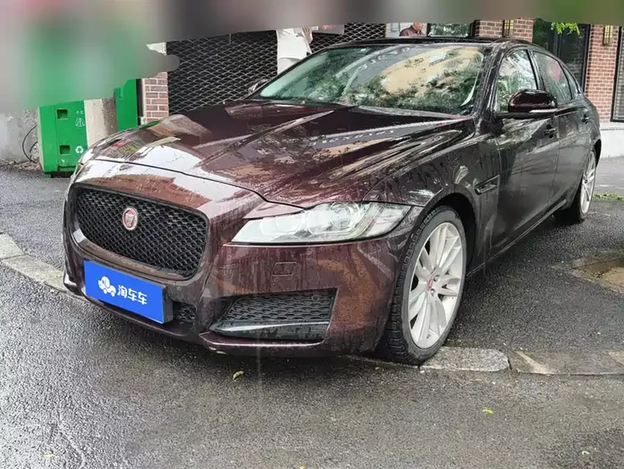 Jaguar XFL