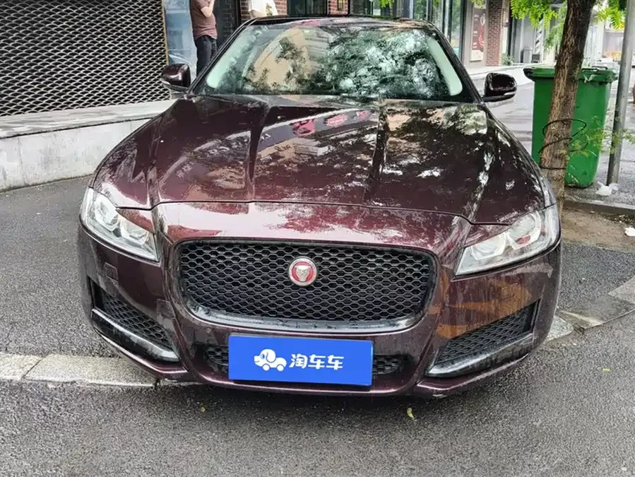 Jaguar XFL